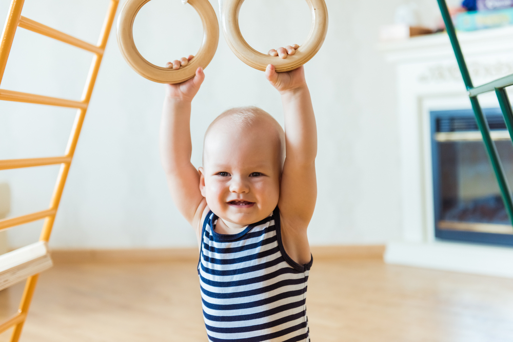 shutterstock_1761905651.jpg спорт для развития ребенка