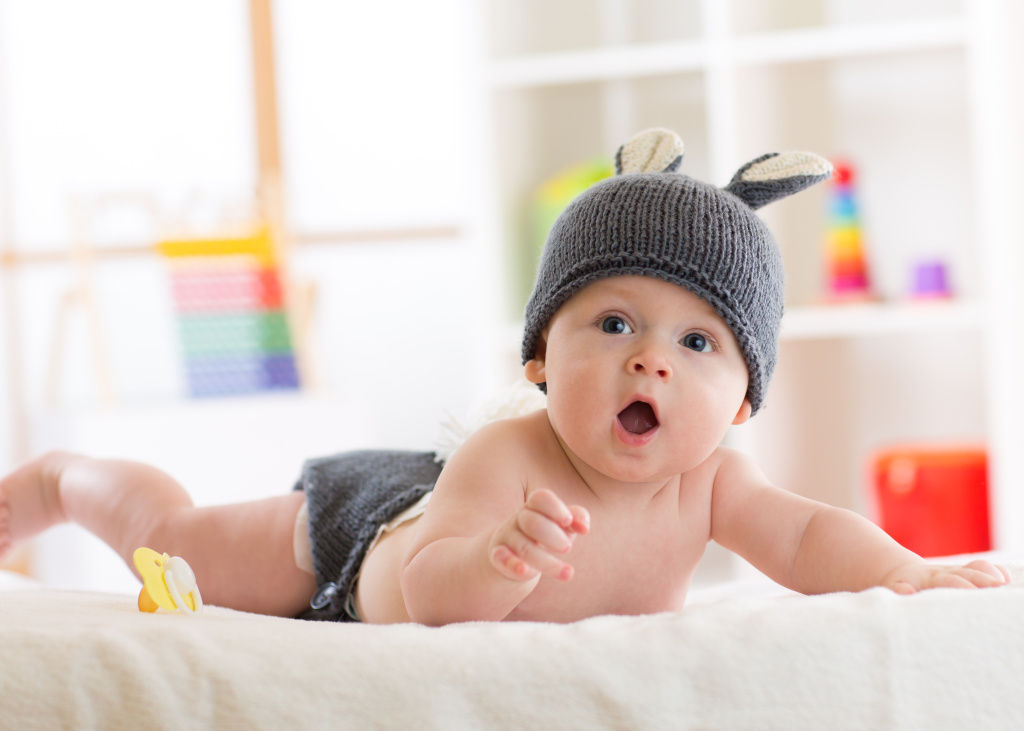 shutterstock_632753612.jpg как растет малыш в 5 месяцев